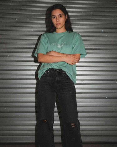 Camiseta Mujer Bendita Locura Bordado de Loco Monky Green by LOCO MONKY