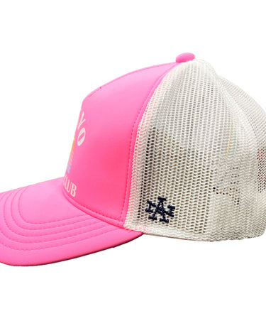 Gorra Tokio color rosa con letras  blancas marca Needle - NUM wear