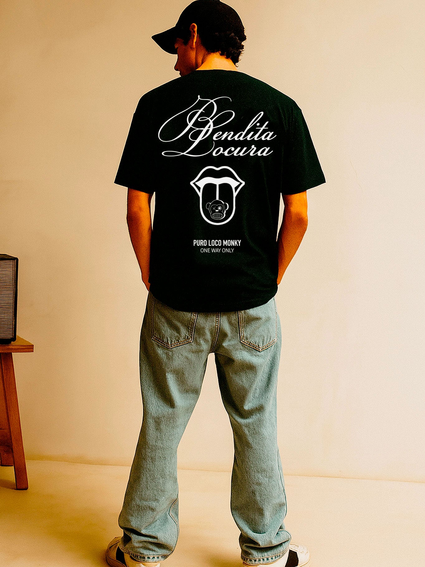 Camiseta Bendita Locura III de Loco Monky Black