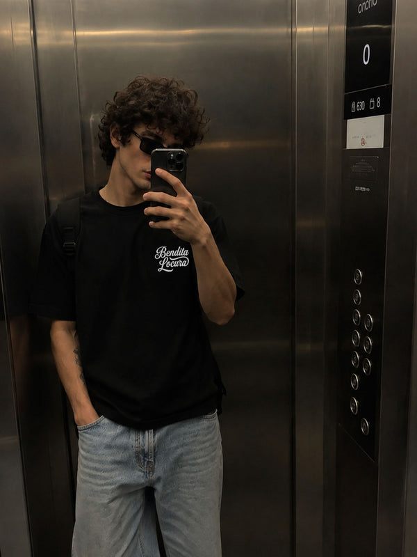 Camiseta Unisex Bendita Locura VI Black