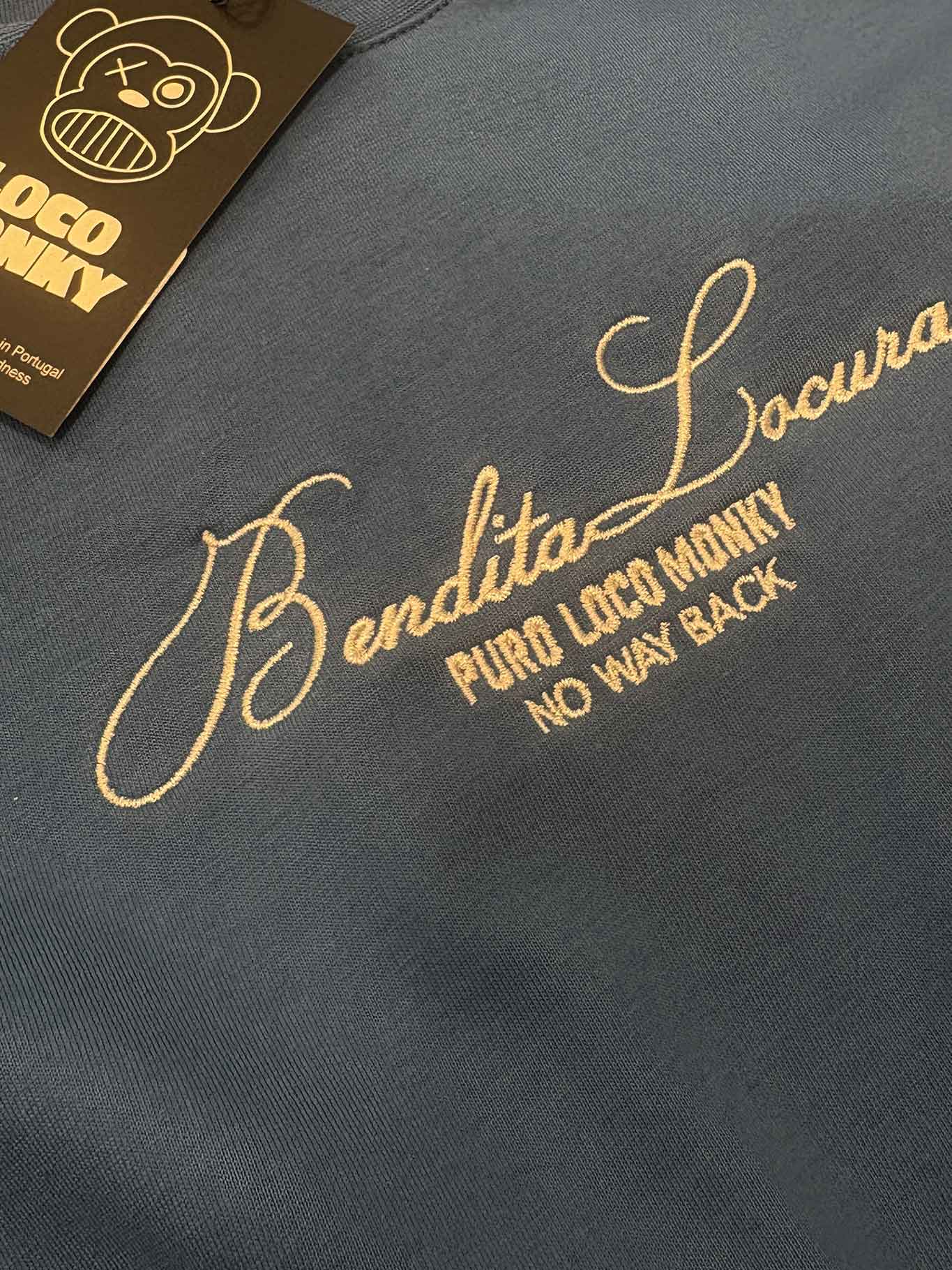 Camiseta Mujer Bendita Locura Bordado de Loco Monky State Blue