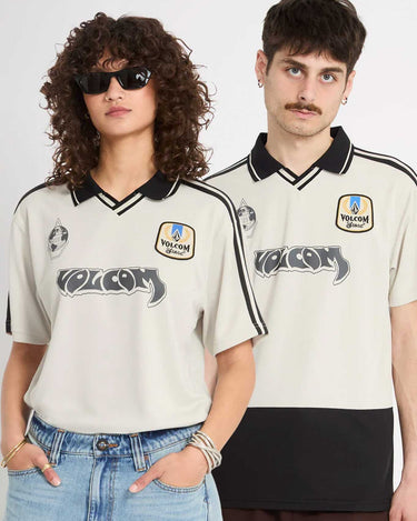 Camiseta con estilo deportivo Copa Crew de Volcom by VOLCOM