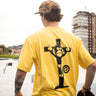 Camiseta Pray For Monky de Loco Monky yellow, 100% algodón, diseño único y sostenible, perfecta para el estilo urbano.