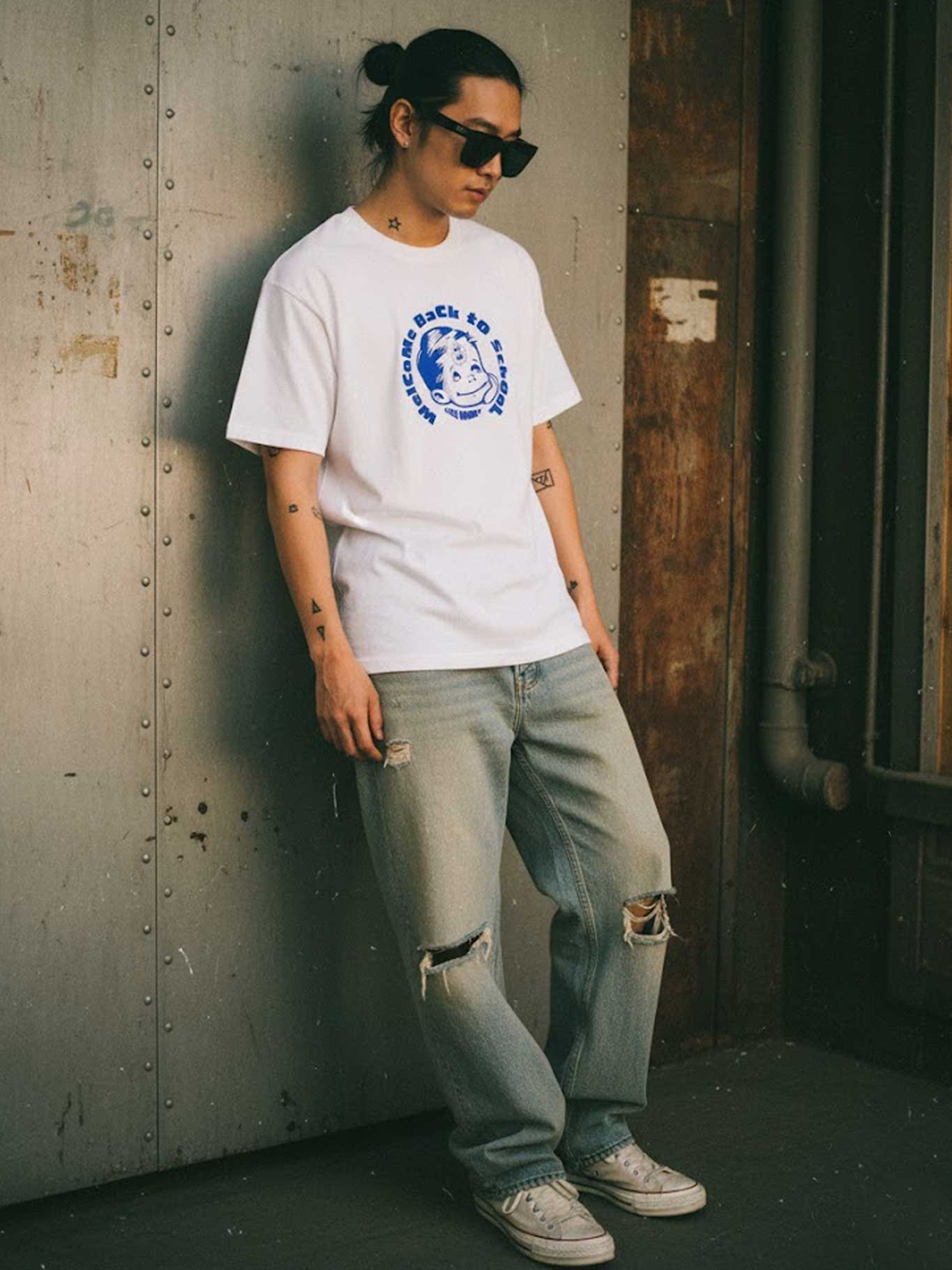 Camiseta Welcome Back de Loco Monky white