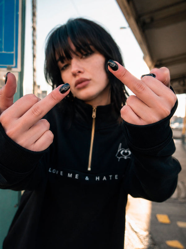 Sudadera Oversize Unisex Love Me & Hate Me de Loco Monky Black by LOCO MONKY