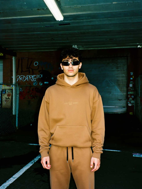 Sudadera Unisex Oversize Lazy de Loco Monky Brown by LOCO MONKY