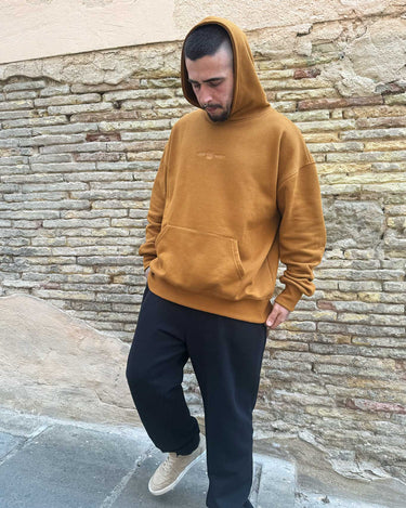 Sudadera oversize Lazy de Loco Monky Brown, 100% algodón, ideal para un estilo urbano y cómodo.