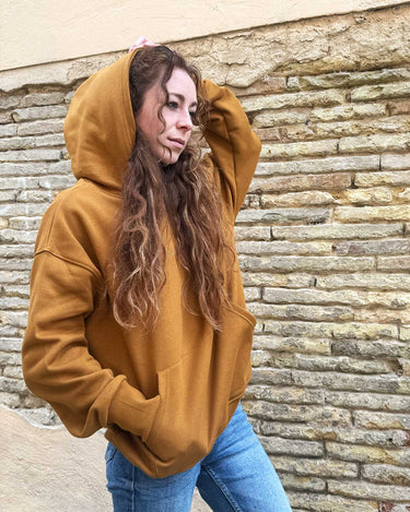 Sudadera oversize Lazy de Loco Monky Brown, 100% algodón, ideal para un estilo urbano y cómodo.